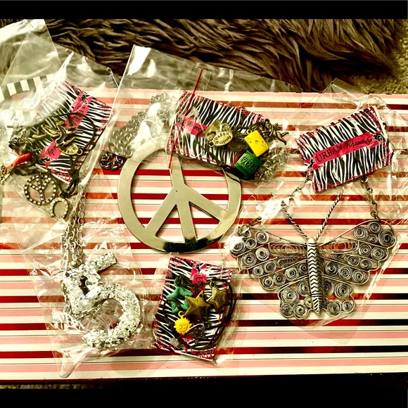 NWT 7 Piece Jewelry Lot 🦋 - Picture 1 of 8
